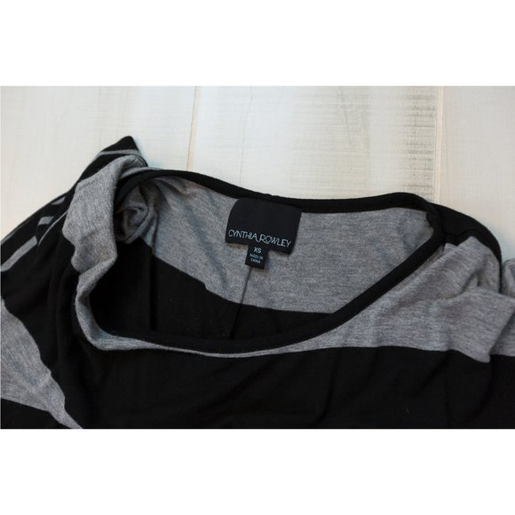 Cynthia Rowley Buttoned Back Striped T-Shirt - Picture 3 of 3